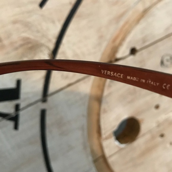 Versace sunglasses. 💯 authentic. - Picture 7 of 7